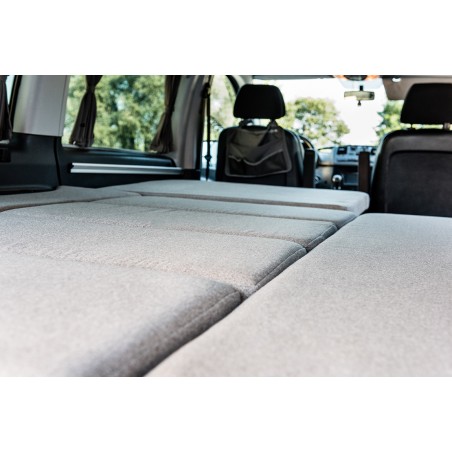 Mobiliário para autocaravanas e kit de cama para P. Traveller (16-) ao melhor preço