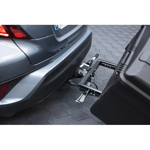 Cofre tasero TowBox Alpha Classic