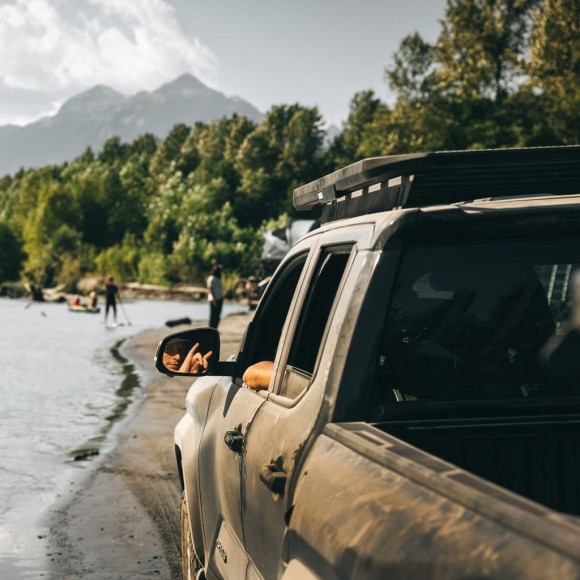 Thule Montagem em trilho Caprock VW Amarok Double Cab (2023- ) e Ford Ranger Double Cab (2023- )