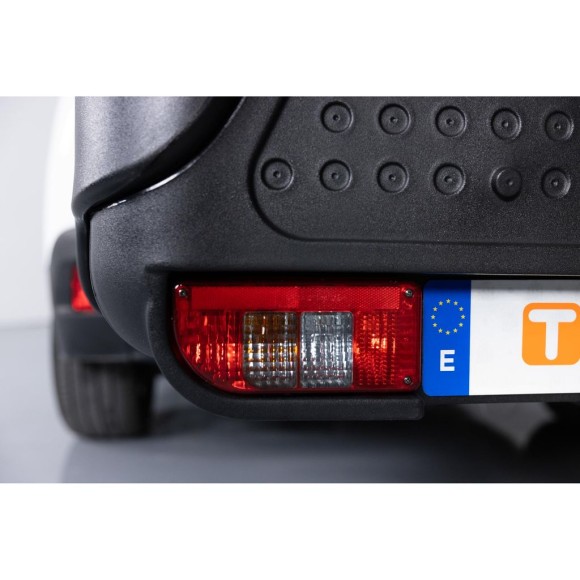 Cofre tasero TowBox V2